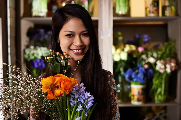 How to Become a Teenage Floral Clerk